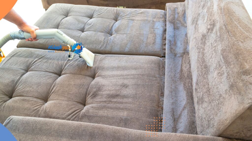 تنظيف عميق للكنب و المجالس